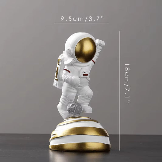 New Modern Home Decor Astronaut Figures Birthday Gift for Man & Boyfriend Abstract Statue Fashion Spaceman Sculptures Gold Color