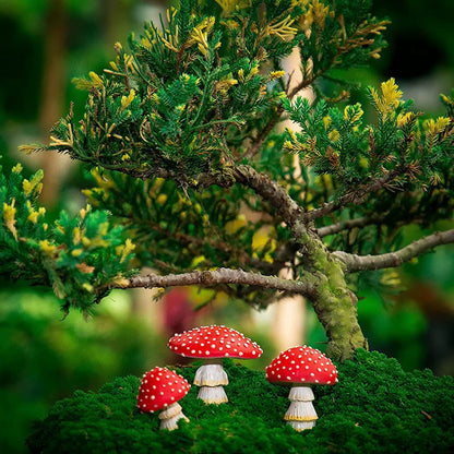 3PCS Fairy Garden Miniatures Mini Mushroom Garden Decoration Resin Mushroom Glow in the Dark Craft Landscape Mushroom Statue